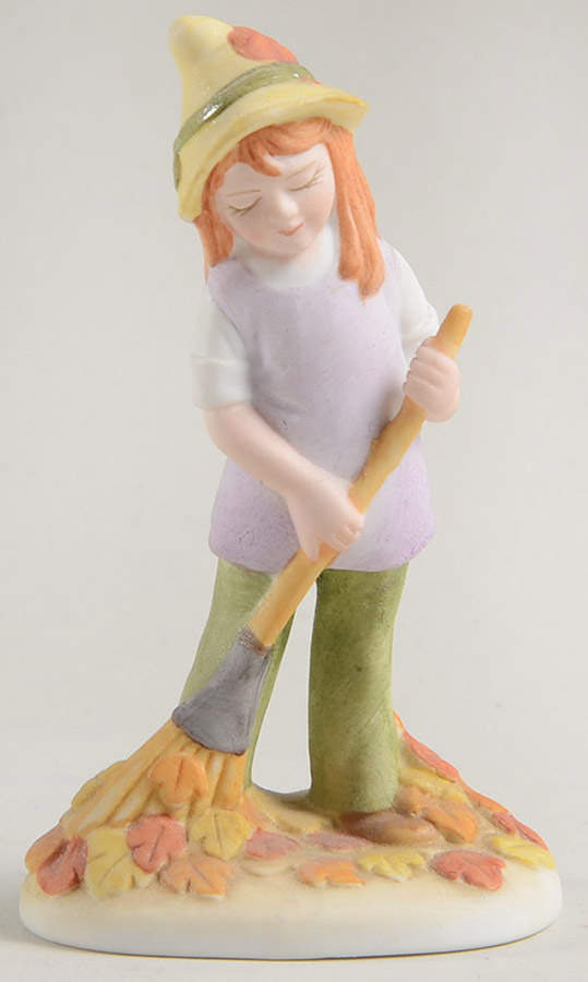 Mcclellands Figurine Autumn Dream - Boxed by Reco-1