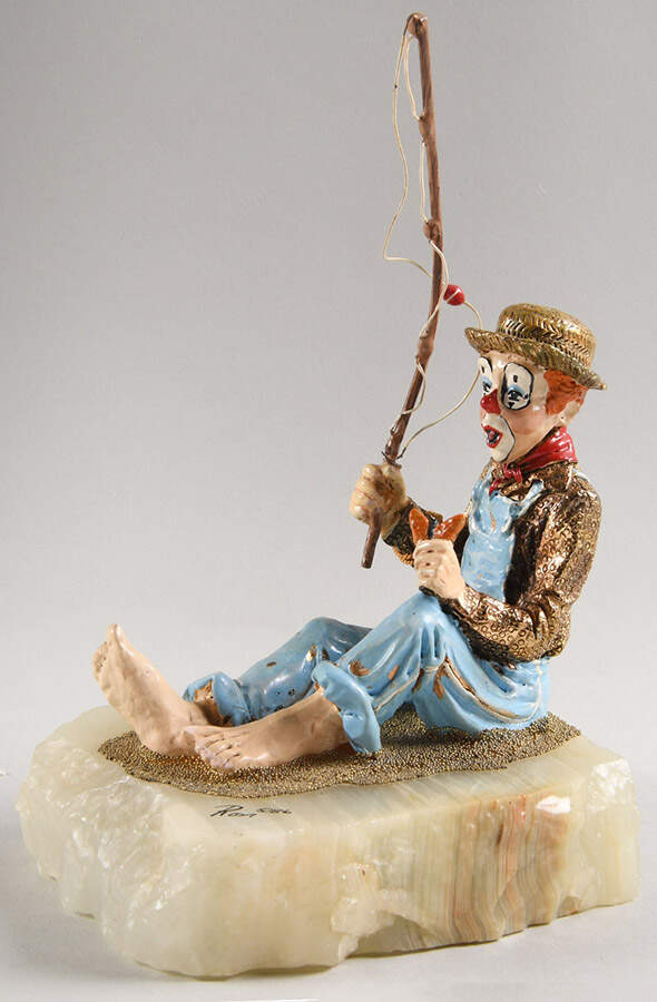 Clown Sculptures Joe Hobo Fishing - No Box by Ron Lee-1