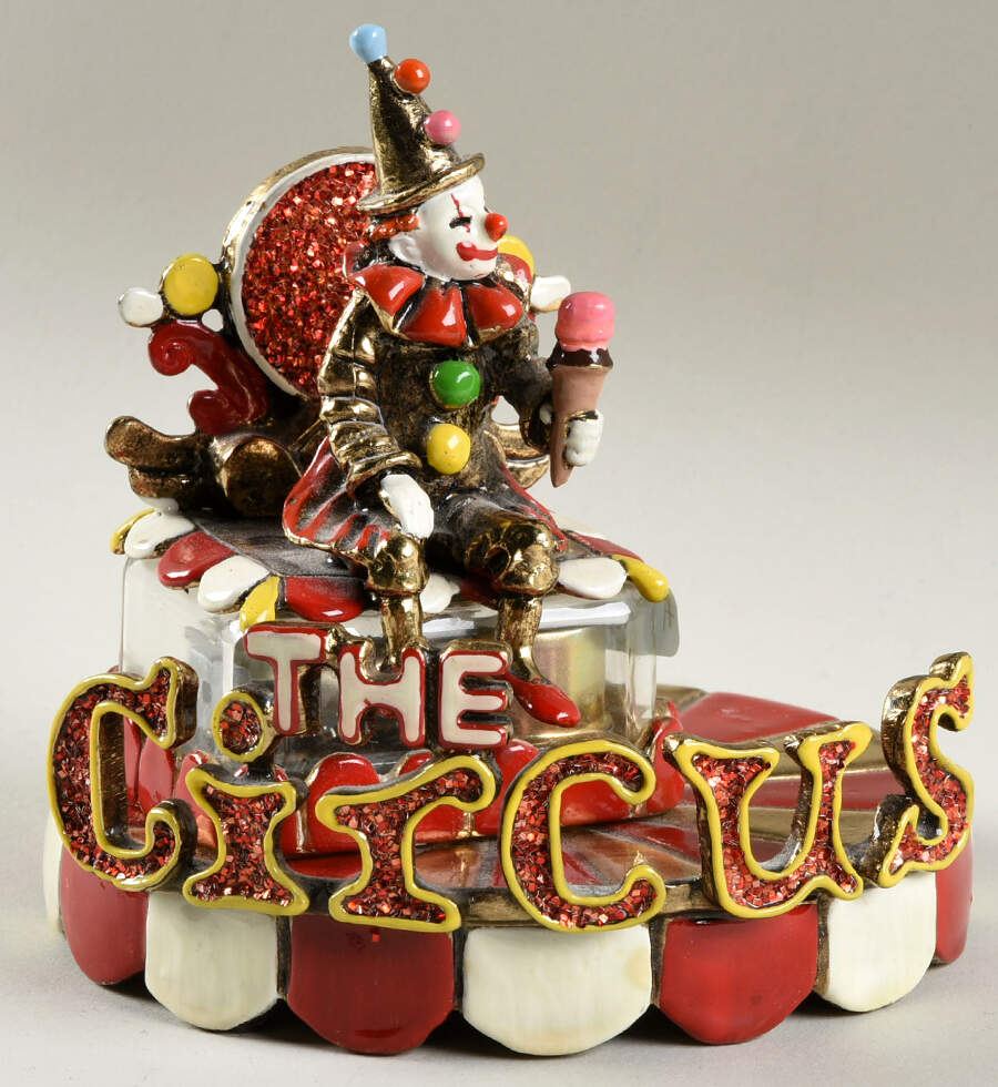 Clown Sculptures Denny Playing Music - No Box by Ron Lee-1