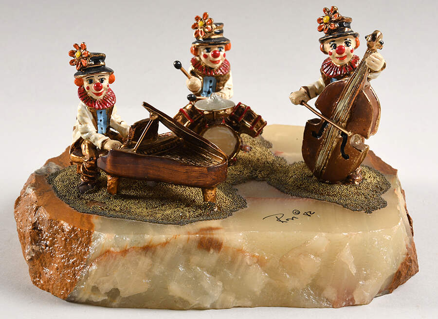 Clown Sculptures Band Of Three Musicians - No Box by Ron Lee-1
