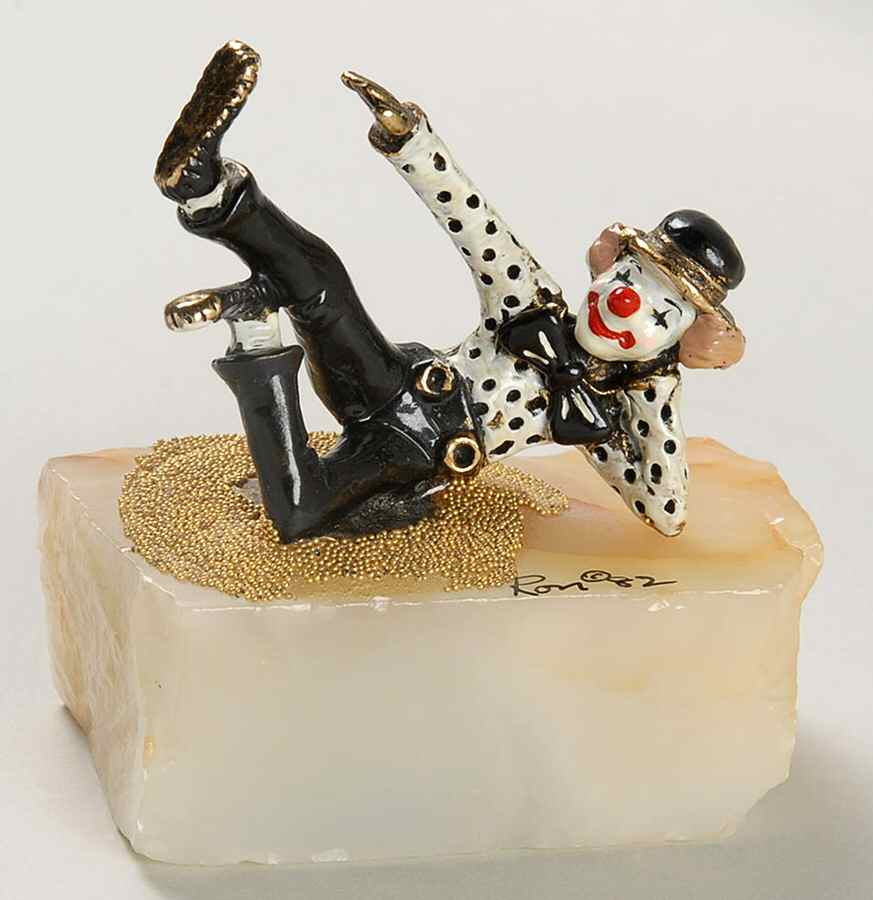Clown Sculptures Herbie Lying Down - No Box by Ron Lee-1