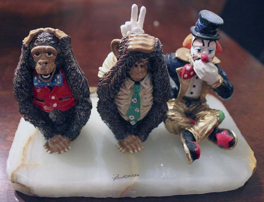 Clown Sculptures Hear No Evil, See No Evil - No Box by Ron Lee-1