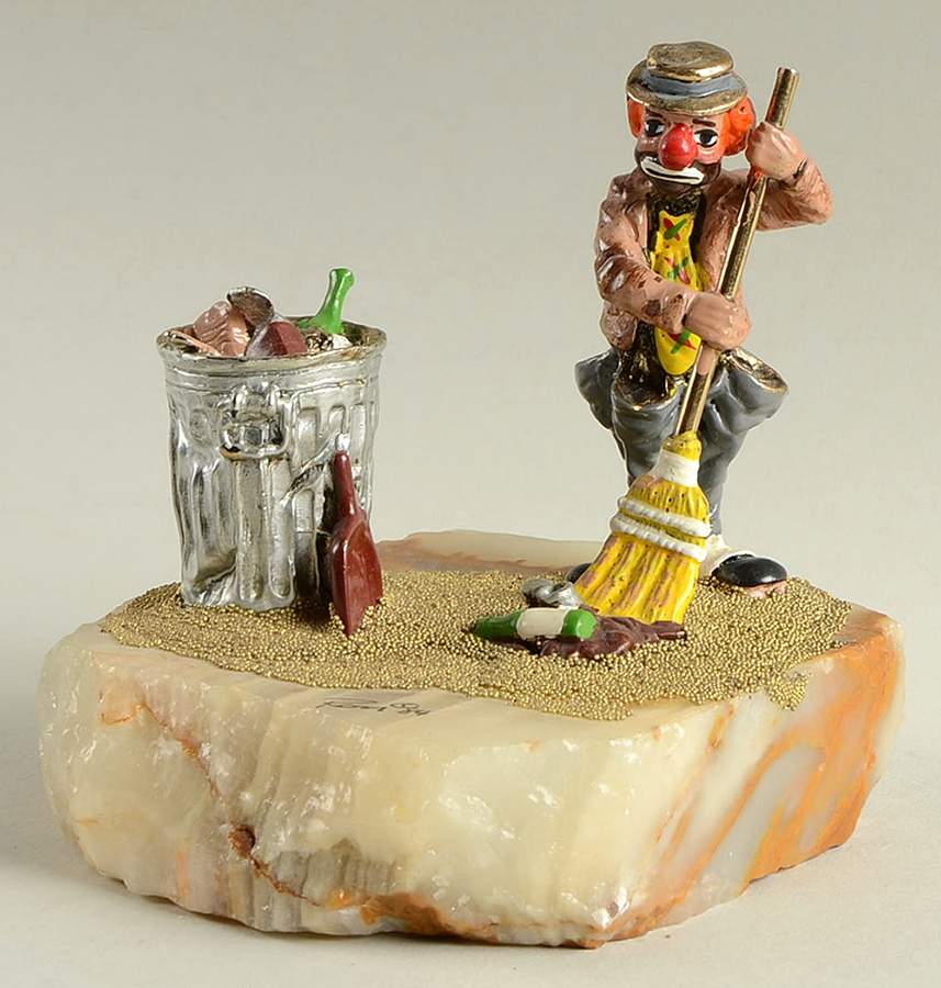 Clown Sculptures Rufus & His Refuse - No Box 258 by Ron Lee-1