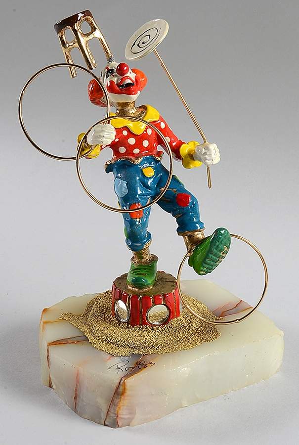 Clown Sculptures Chuckles Juggling - No Box by Ron Lee-1