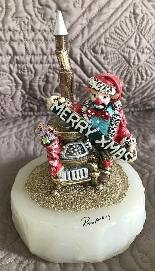 Clown Sculptures Merry Xmas! - No Box by Ron Lee-1