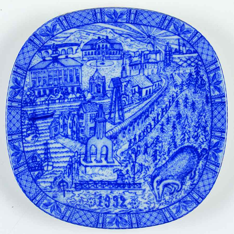 Rorstrand Christmas Plate Gastrikland,Lily Of The Valley - Boxed by Rorstrand-1