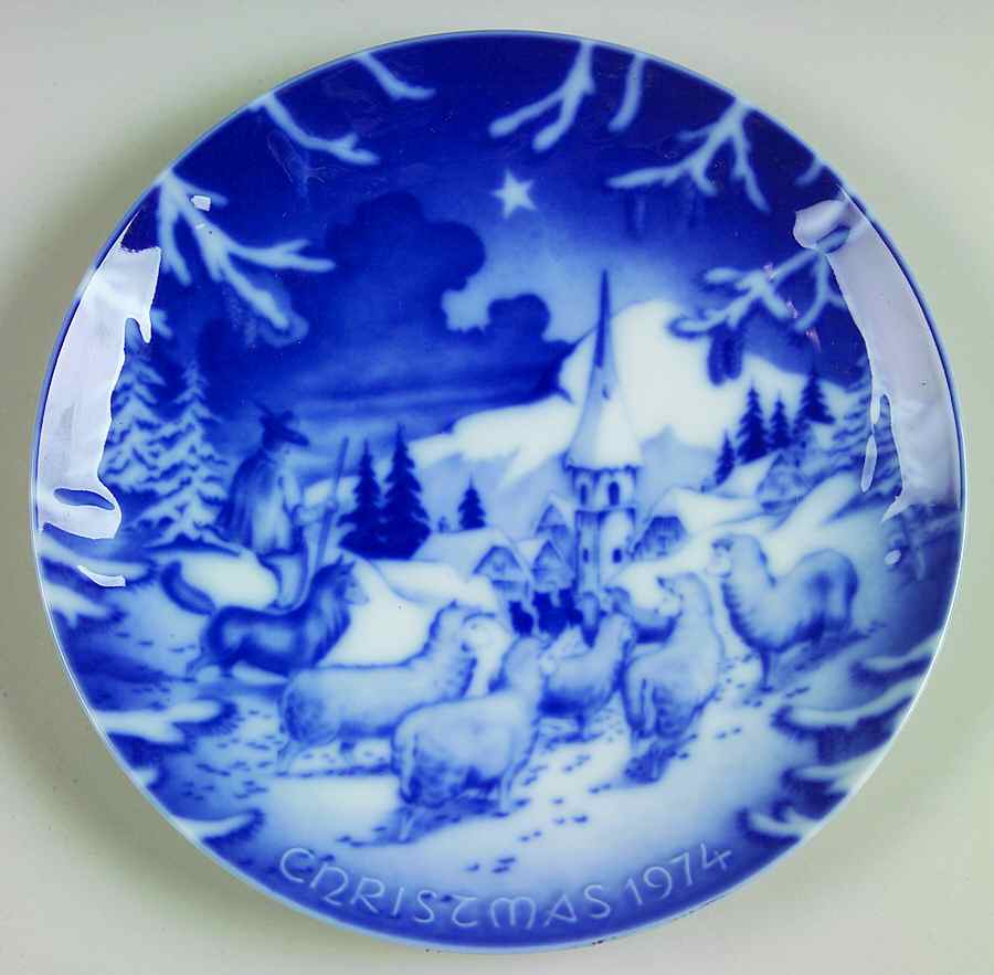 Christmas Plate Village Christmas - No Box by Royale (Germany)-1