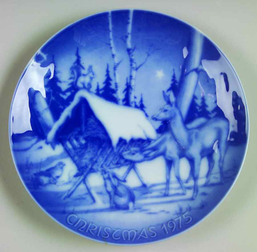 Christmas Plate Feeding Time - No Box by Royale (Germany)-1