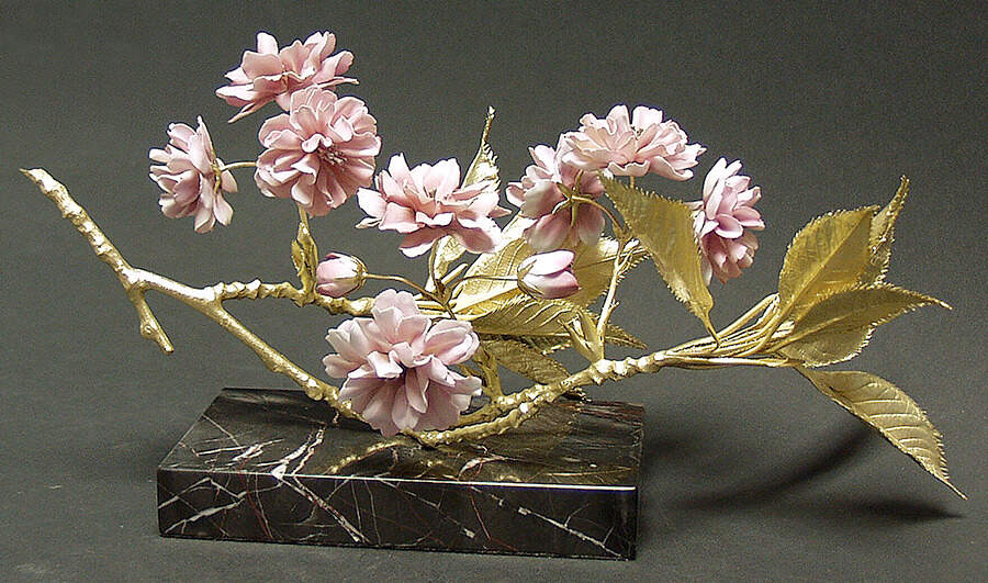 Ronald Van Ruyckevelt Flowers Argenteuil - No Box by Royal Worcester-1