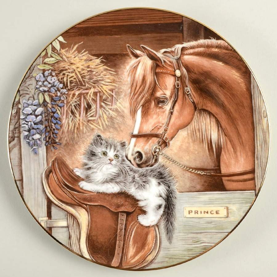 Kitten Encounters Stablemates - No Box by Royal Worcester-1