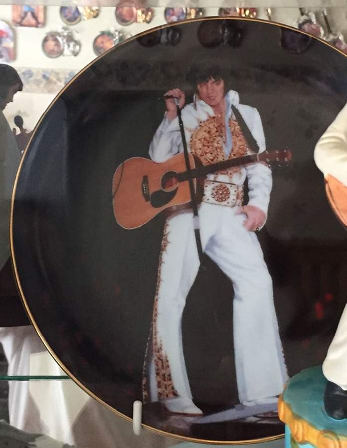 Elvis In Concert Elvis In Indianapolis - No Box by Royal Orleans-1