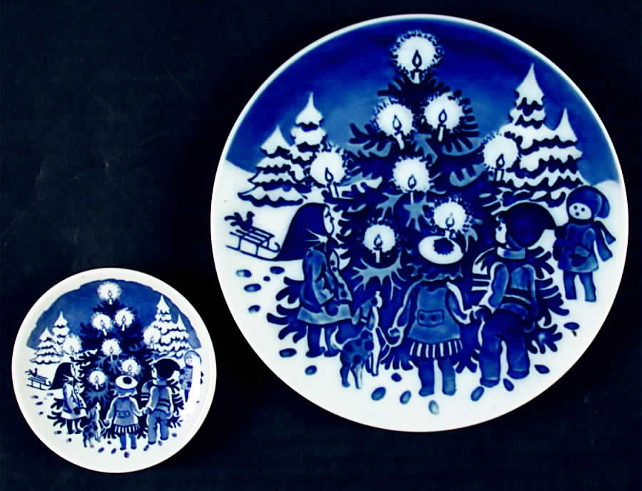 Childrens Christmas Dancing Around Christmas Tree-Set - With Box by Royal Copenhagen-1