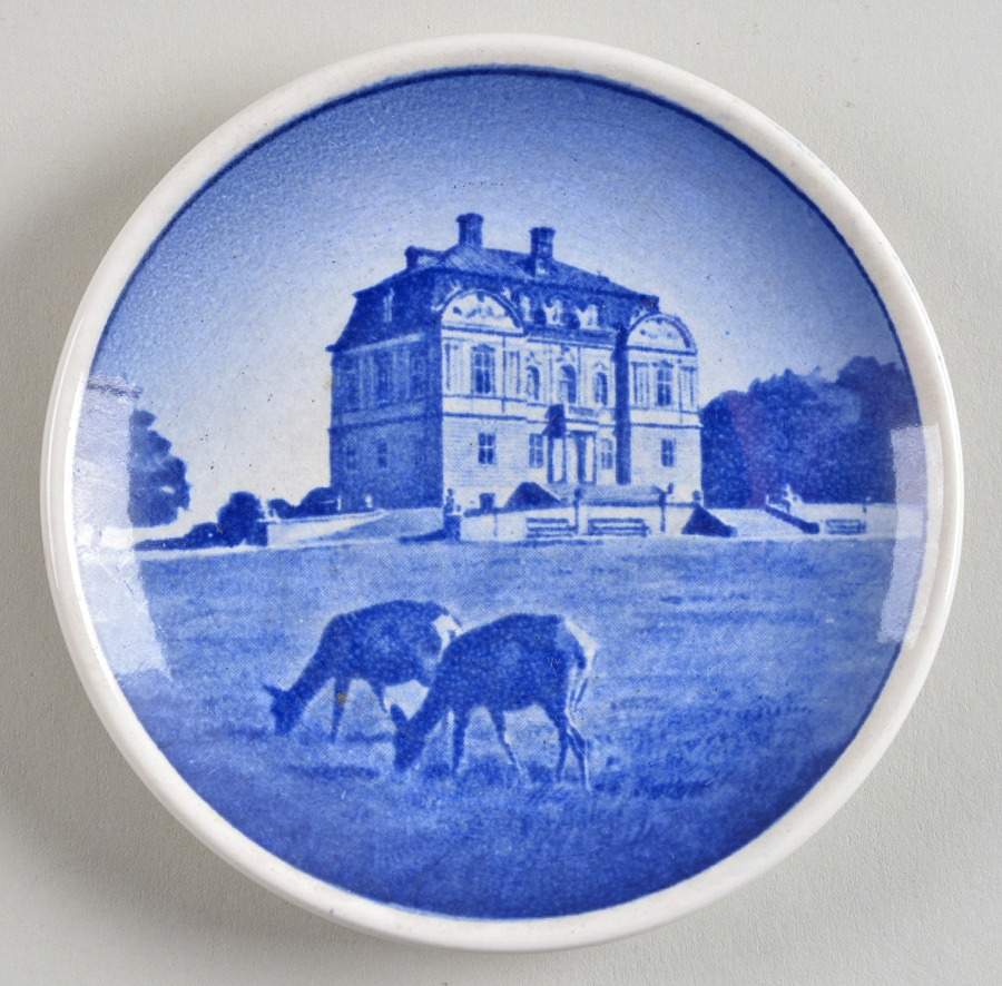 Danish & Nordic Plaquettes-2010 Series Eremitage Slottet - No Box by Royal Copenhagen-1