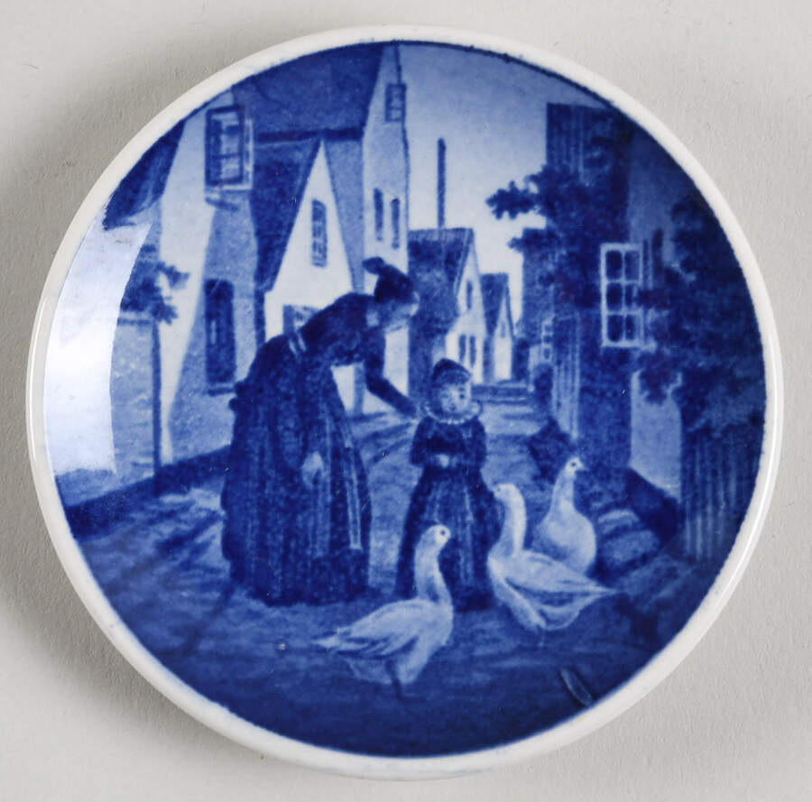 Danish & Nordic Plaquettes-2010 Series Dragor, Amager - No Box by Royal Copenhagen-1