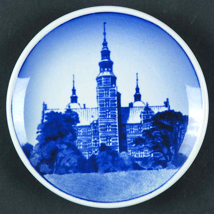 Danish & Nordic Plaquettes-2010 Series Rosenburg Castle - No Box by Royal Copenhagen-1