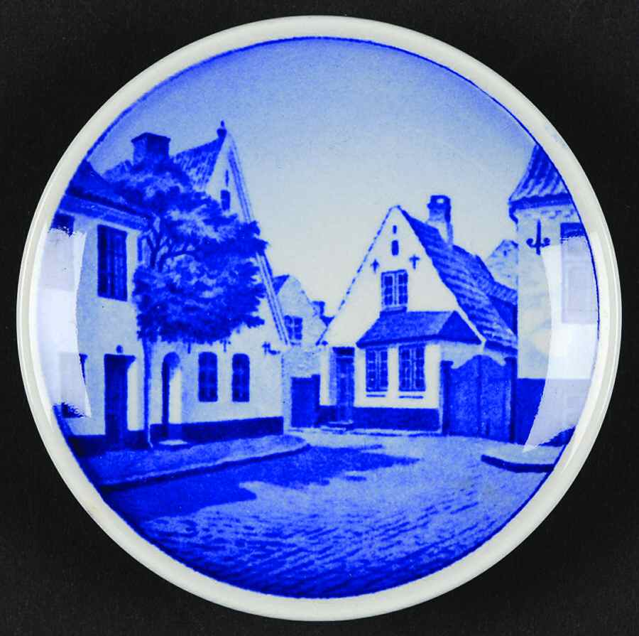 Danish & Nordic Plaquettes-2010 Series Vaegterpladsen, Aabenraa - No Box by Royal Copenhagen-1