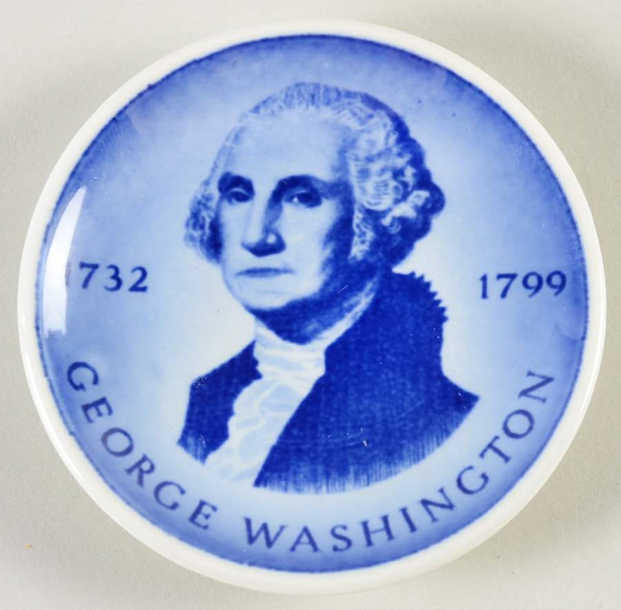 American Presidents Plaquettes George Washington - With Box by Royal Copenhagen-1