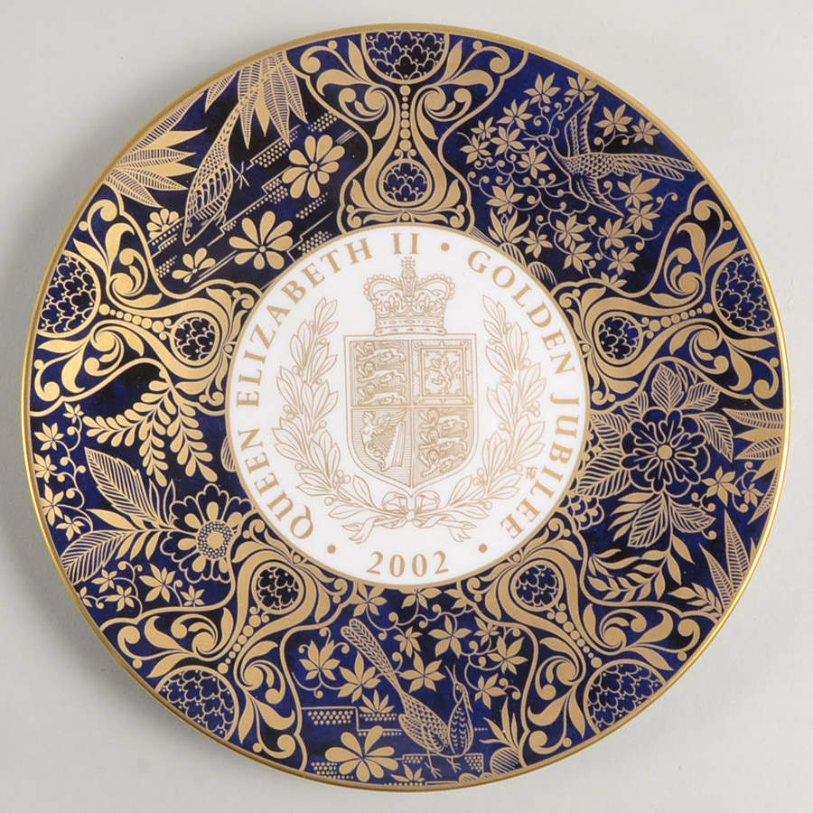 Royal Worcester Royalty Giftware Elizabeth Ii Golden Jubilee Plate - Boxed by Royal Worcester-1