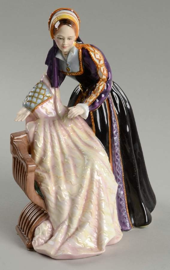 Six Wives of Henry VIII-Figurine Catherine Howard - Boxed by Royal Doulton-1