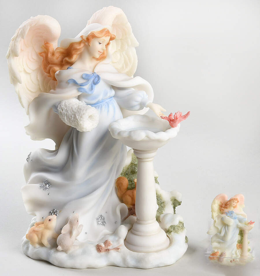 Seraphim Collector Club-Figurine Crystal - Winter Reverie - Boxed by Roman-1