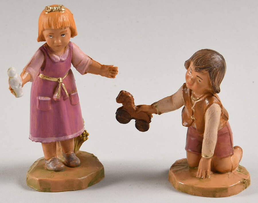 Fontanini Heirloom Nativity 5" Scale Cai & Ella - 2 Piece Set - Boxed by Roman-1