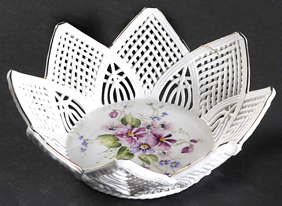 Ramex Cluj Collection Giftware Queen-Medium - No Box by Ramex Intl-1