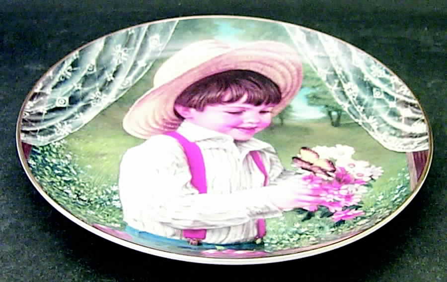 Plate of The Month May - Boxed by Reco-1
