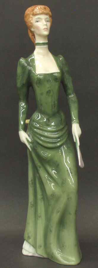 Haute Ensemble A La Mode - Boxed by Royal Doulton-1
