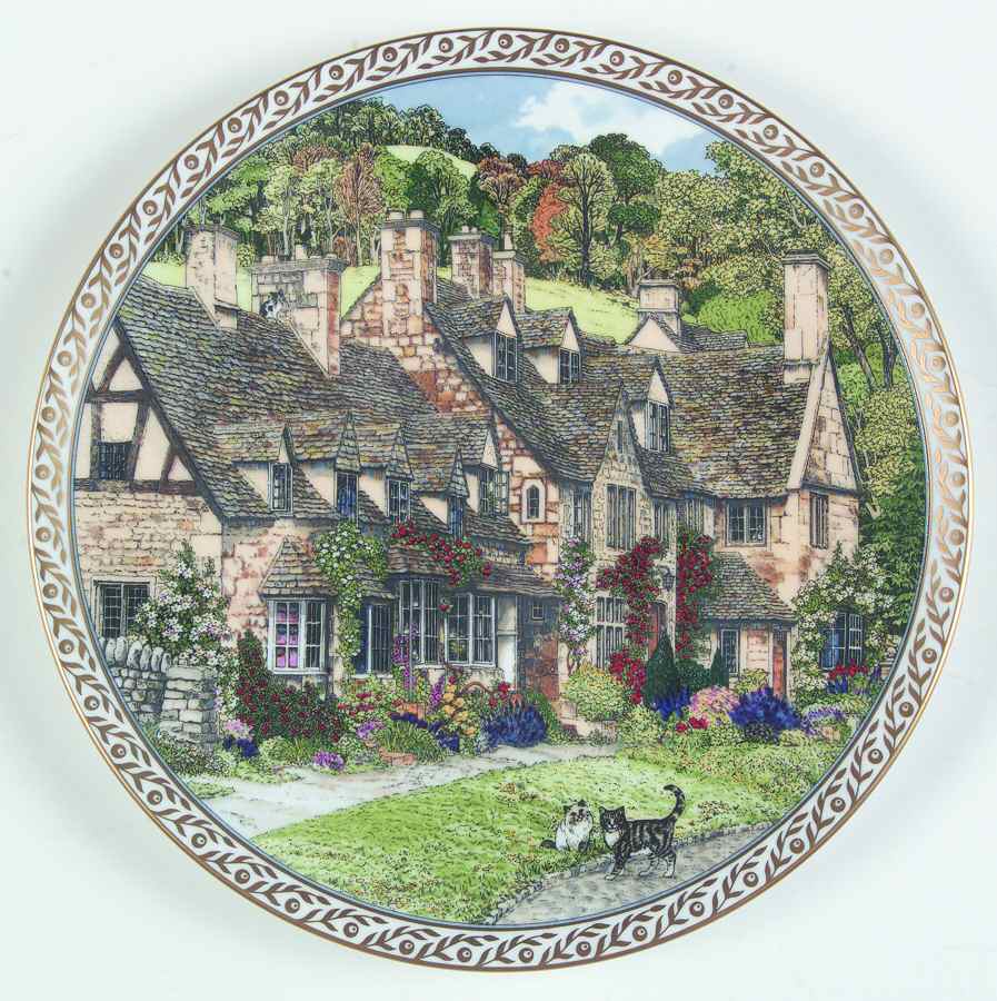 Villages Broadway - Boxed by Royal Worcester-1
