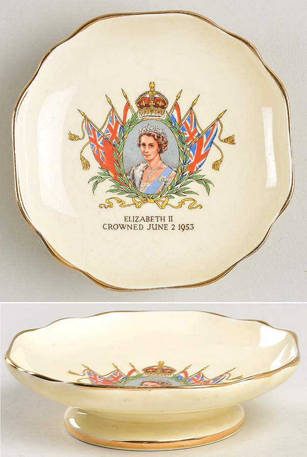 Royal Winton Royalty Giftware Elizabeth Ii Crowned - Pin Tray by Royal Winton-1