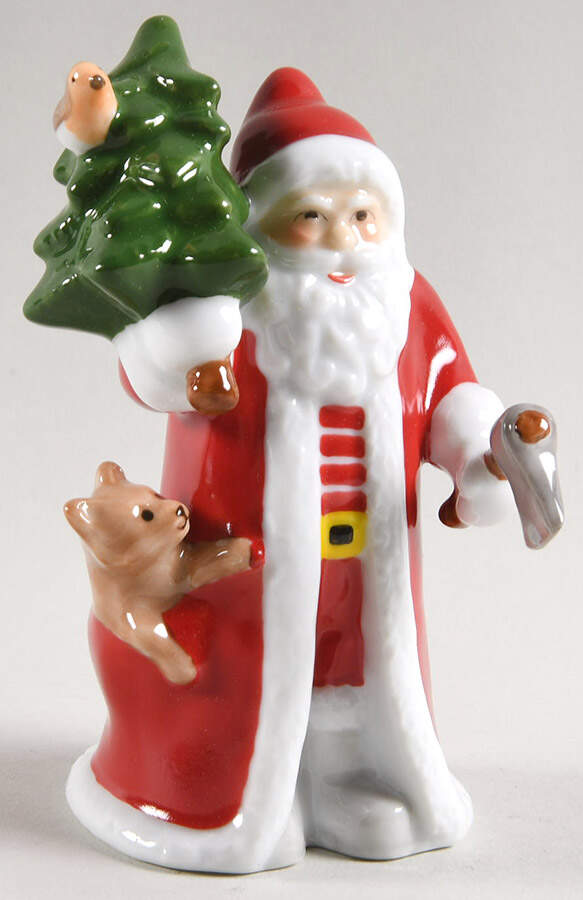 Annual Santa Figurine 2023-Santa With Tree - Boxed by Royal Copenhagen-1