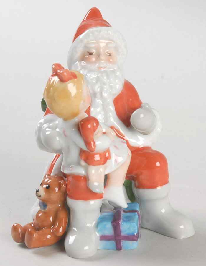 Annual Santa Figurine 2011-Santa - Boxed by Royal Copenhagen-1