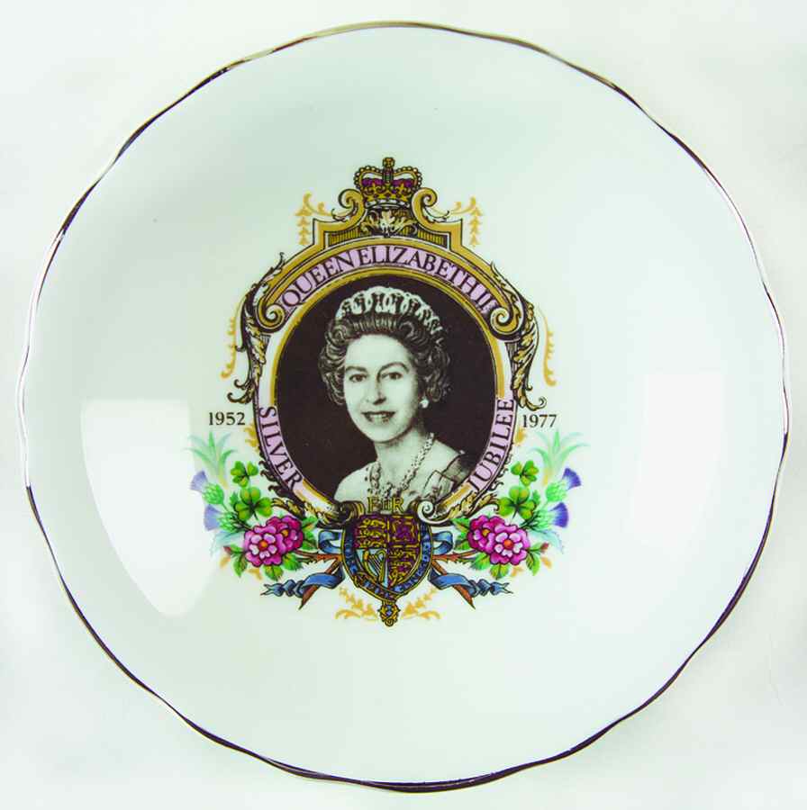 Royal Grafton Royalty Giftware Qe Ii Silver Jubilee Coaster - Boxed by Royal Grafton-1