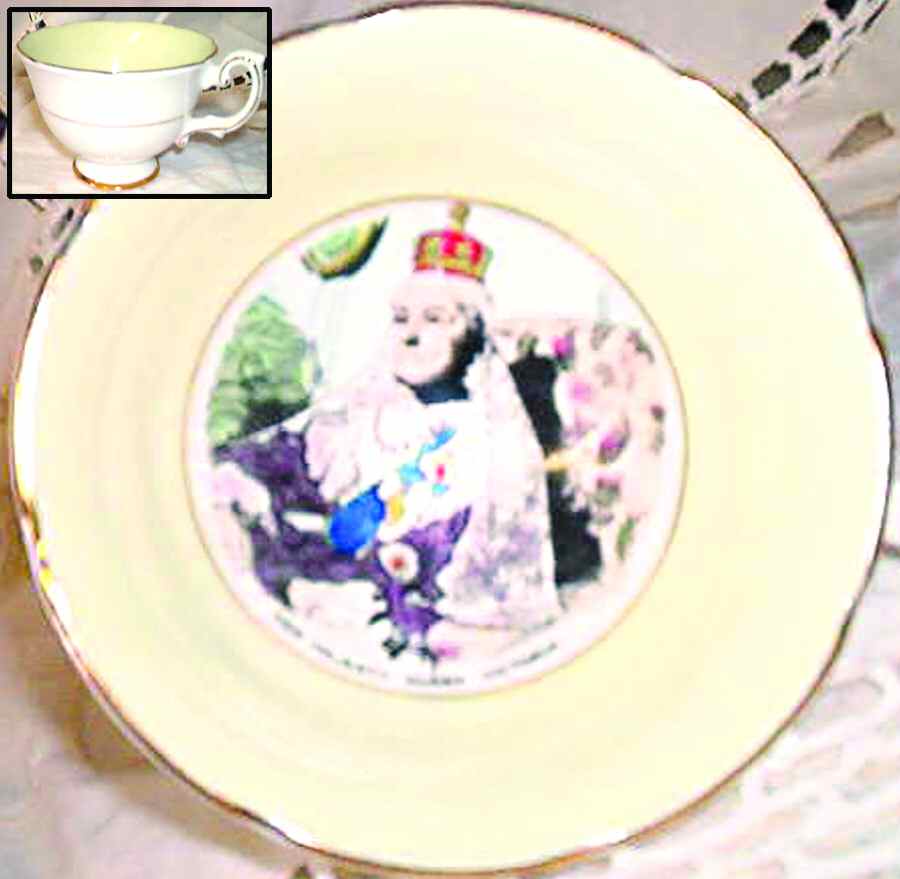 Royal Grafton Royalty Giftware Queen Victoria-Cup & Saucer - Boxed by Royal Grafton-1