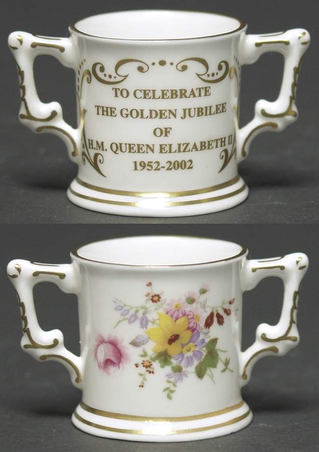 Royalty Commemoratives Elizabeth Ii Golden Jubilee Mini Loving  - Boxed by Royal Crown Derby-1