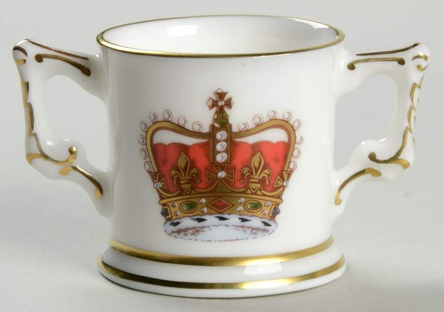 Royalty Commemoratives Elizabeth Ii Golden Jubilee-Mini Loving - Boxed by Royal Crown Derby-1