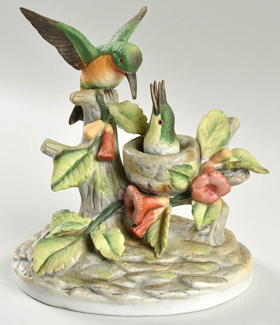 Royal Crown Figurines Hummingbird Family - Boxed by Royal Crown (Japan)-1