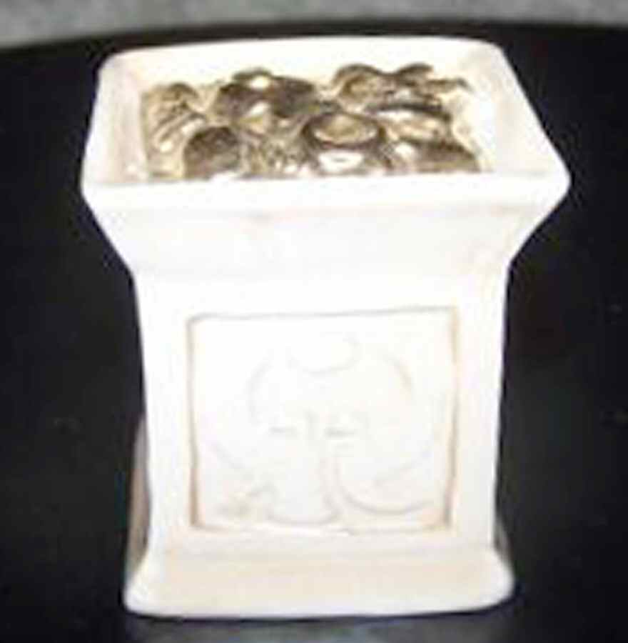 Jewels of Cleopatra Ivory Chest - No Box by Royal Worcester-1