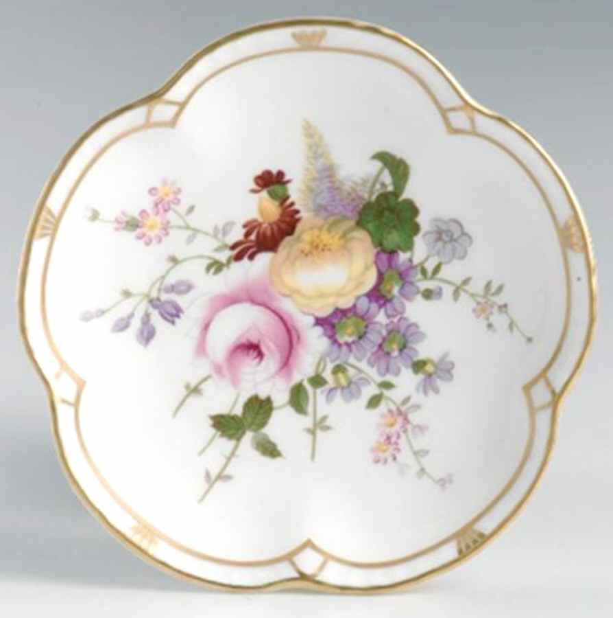 Royal Wedding-Prince William & Catherine Posie Five Petal Tray - Boxed by Royal Crown Derby-1