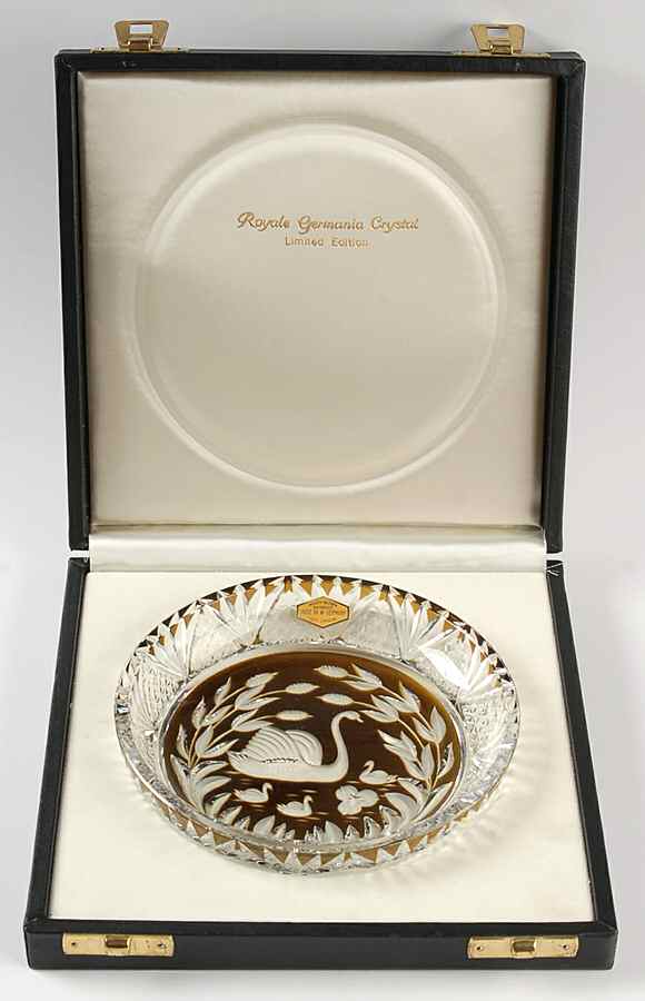 Mother's Day Swans - No Box Nb1975 by Royal Germania-1