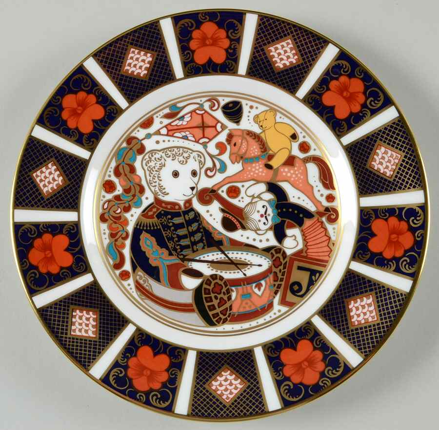 Imari Paperweight Plate-Groviers of Sidmouth Drummer Bear - Boxed by Royal Crown Derby-1