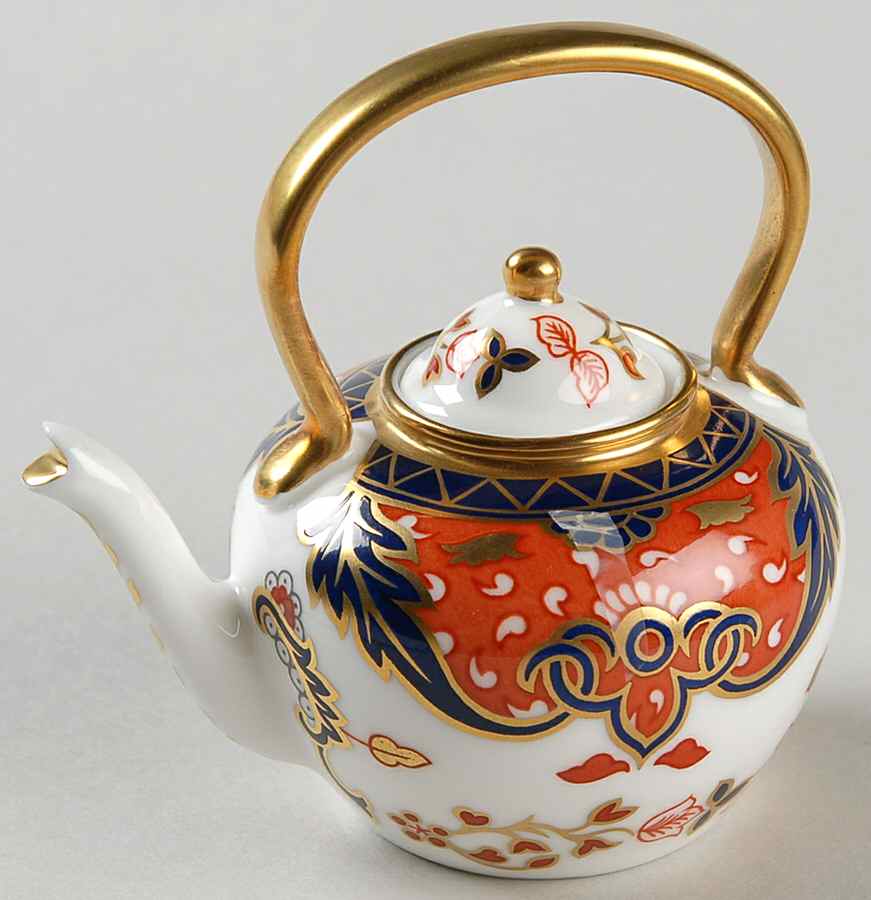 Imari Miniatures Kettle - Boxed by Royal Crown Derby-1