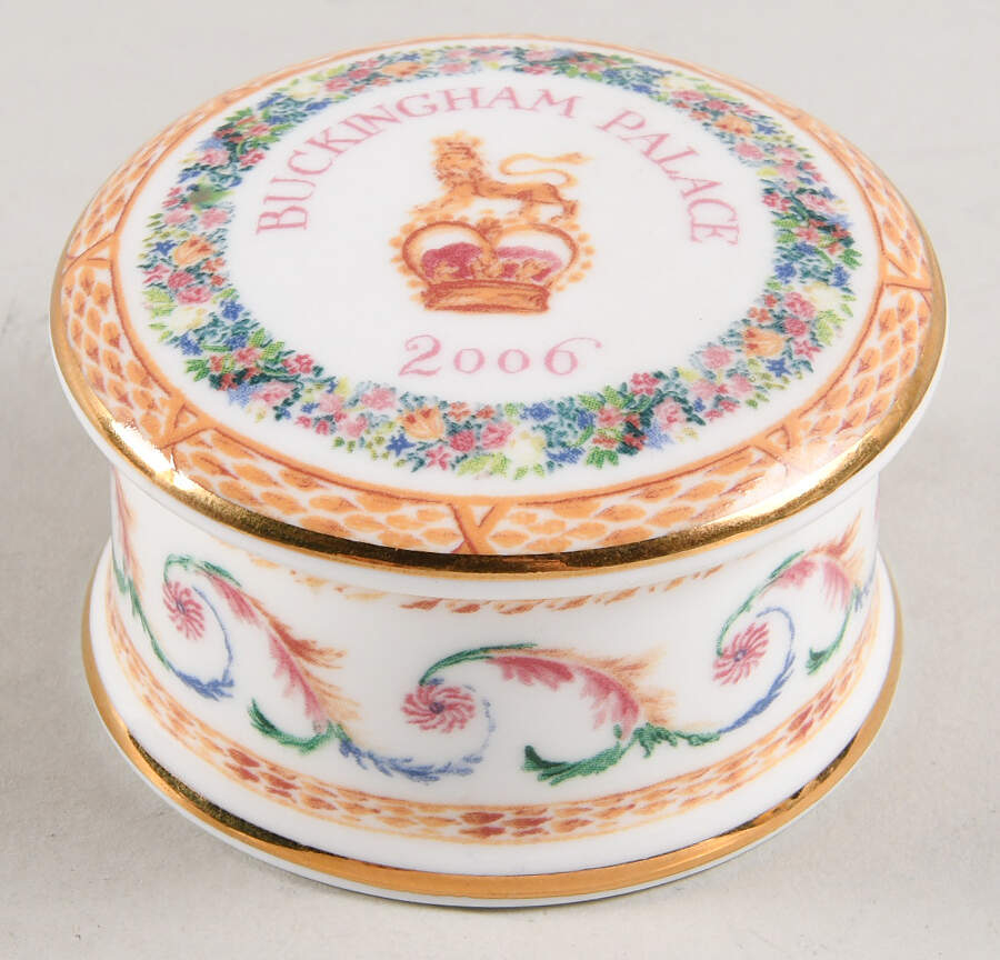 Buckingham Palace Annual Boxes 2006 Buckingham Palace - With Box Bx2006 by Royal Collection-England-1