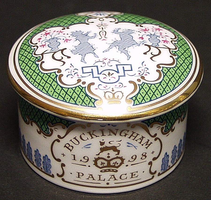 Buckingham Palace Annual Boxes 1998 Buckingham Palace - No Box Nb1998 by Royal Collection-England-1