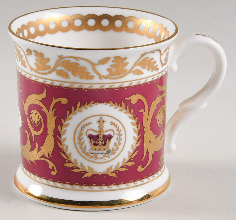 Buckingham Palace Annual Mug 2007 Buckingham Palace - With Box Bx2007 by Royal Collection-England-1