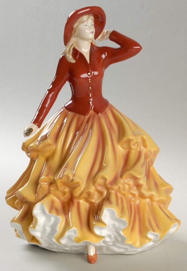 Seasons Pastimes Autumn Walk - Boxed by Royal Doulton-1