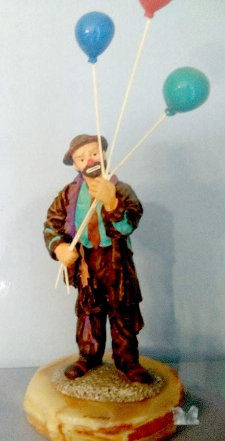 Emmett Kelly Sr Collection Emmett With Balloons - Boxed by Ron Lee-1