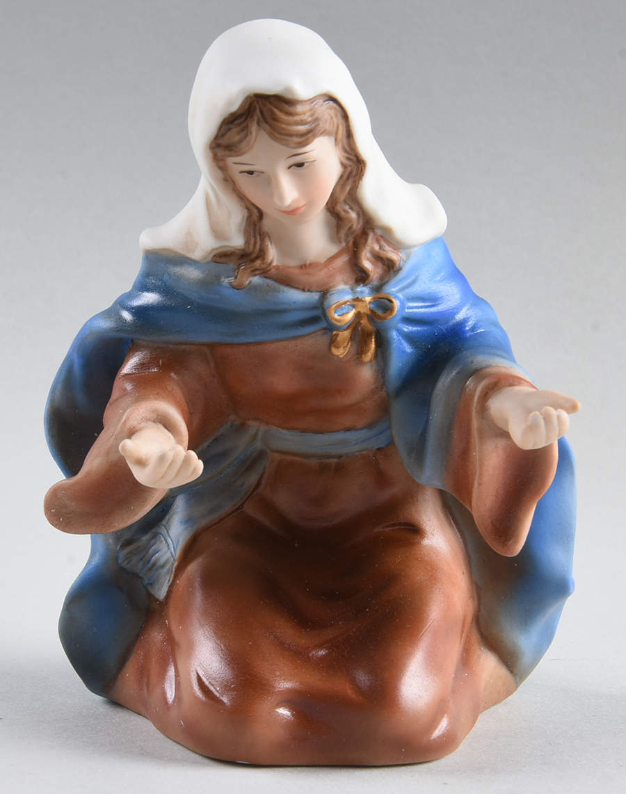Holiday Traditions Classic Large Mary - No Box by Royal Doulton-1