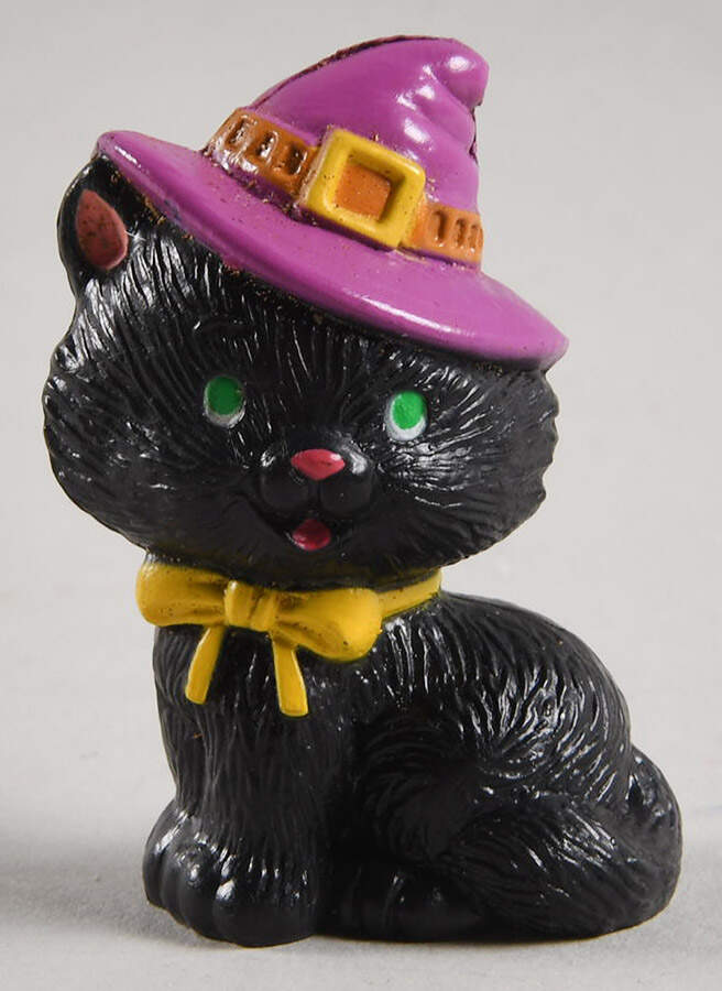 Russ Berrie Miniature Figurine Black Cat - No Box by Russ Berrie-1
