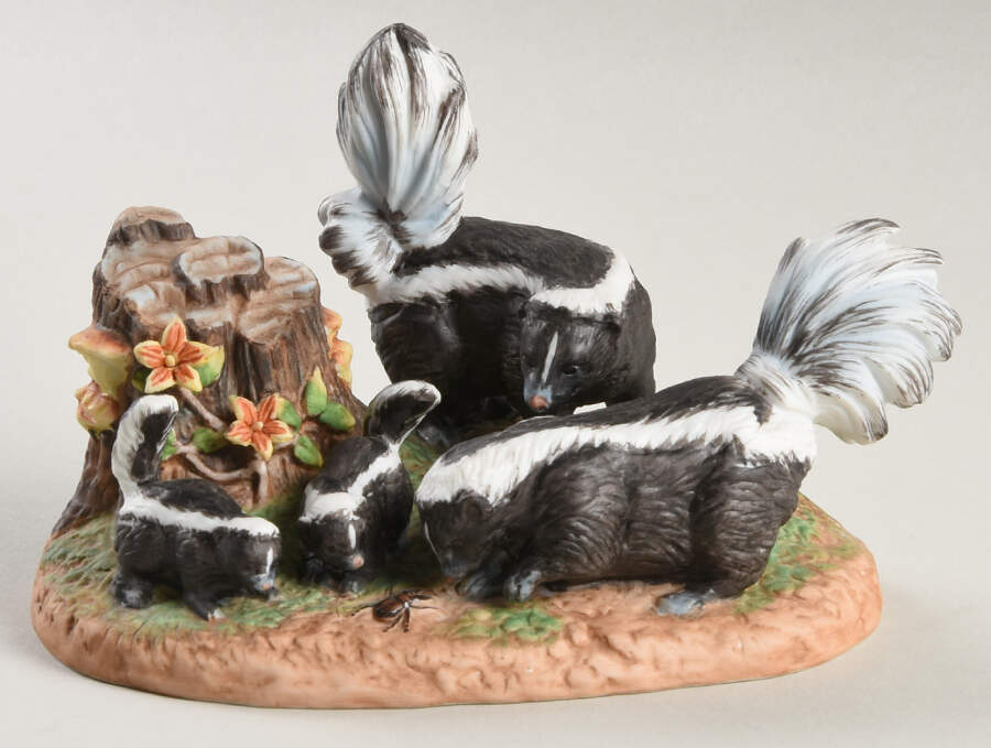 Southern Forest Families Striped Skunk - No Box by Royal Windsor-1